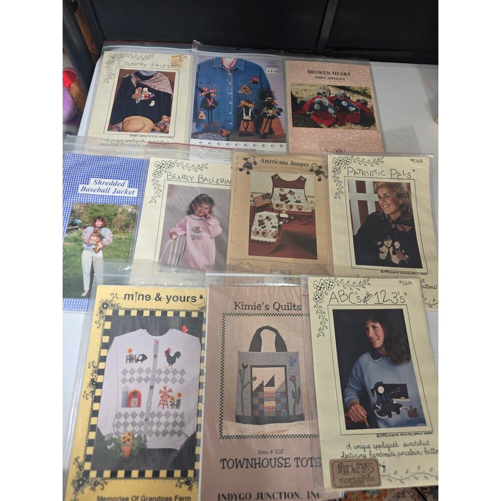 VTG Craft Pattern Lot Applique Quilting Sweatshirts, Bag Etc All New